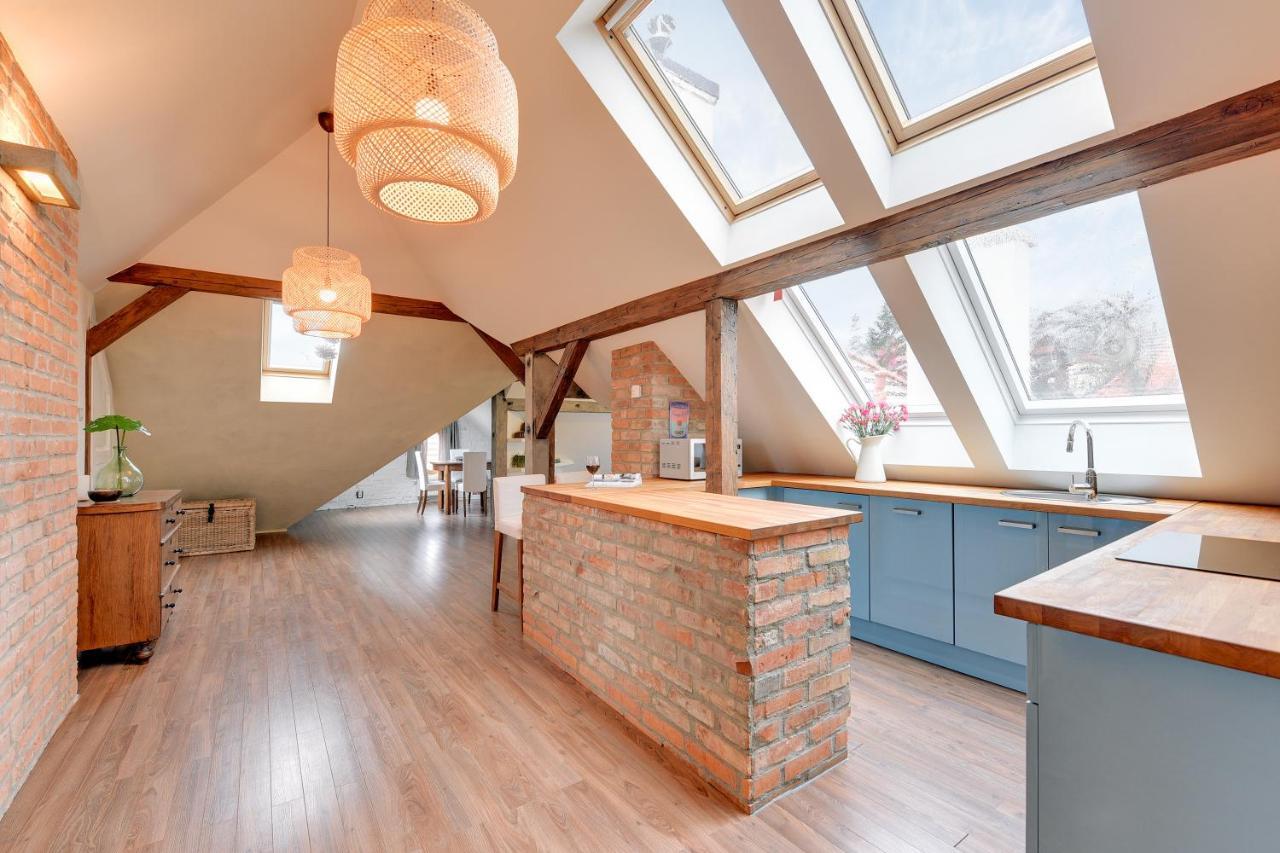 Grand Apartments - Wood Loft Apartment Сопот Экстерьер фото